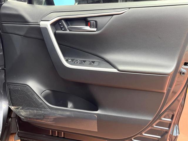 RAV4 ハイブリッドG 禁煙車 モデリスタエアロ 10型ディスプレイ 全周囲カメラ デジタルミラー ブラインドスポットモニター 合皮シート メモリーシート ベンチレーション パワーバックドア LEDヘッド&フォグ ETC(30枚目)