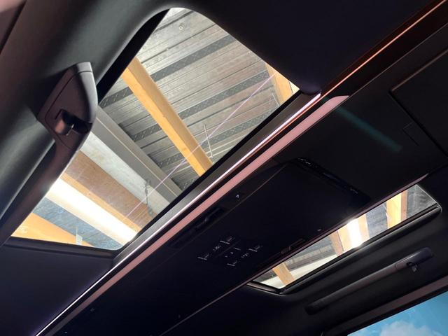 ヴェルファイアハイブリッド Z プレミア 禁煙 ガラスルーフ フリップダウン 14型ディスプレイ 全周囲カメラ レーダークルーズ ブラインドスポットモニター デジタルミラー 三眼LEDヘッド&フォグ 合皮シート メモリーシート ETC(3枚目)