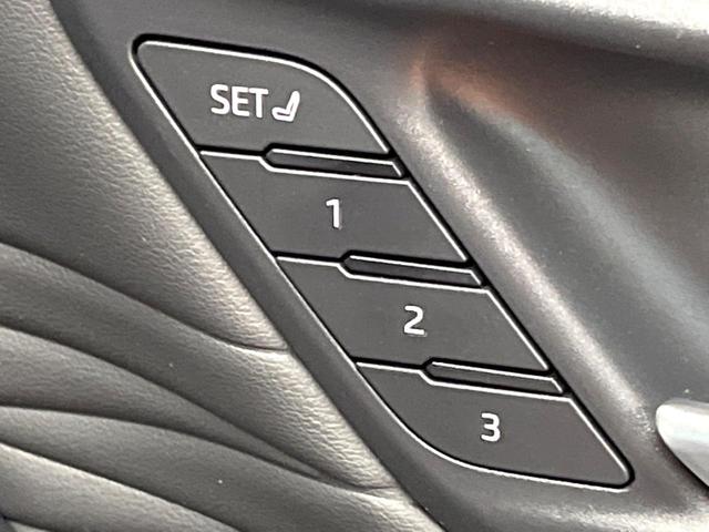 ヴェルファイアハイブリッド Z プレミア 禁煙 ガラスルーフ フリップダウン 14型ディスプレイ 全周囲カメラ レーダークルーズ ブラインドスポットモニター デジタルミラー 三眼LEDヘッド&フォグ 合皮シート メモリーシート ETC(10枚目)