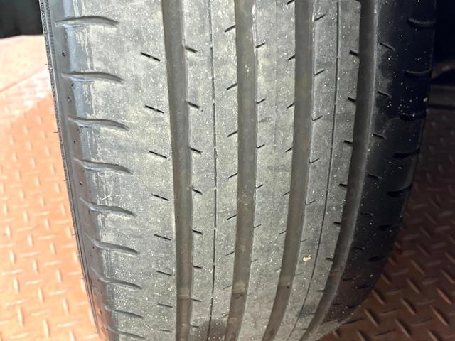 ヴェルファイアハイブリッド Z プレミア 禁煙 ガラスルーフ フリップダウン 14型ディスプレイ 全周囲カメラ レーダークルーズ ブラインドスポットモニター デジタルミラー 三眼LEDヘッド&フォグ 合皮シート メモリーシート ETC(29枚目)