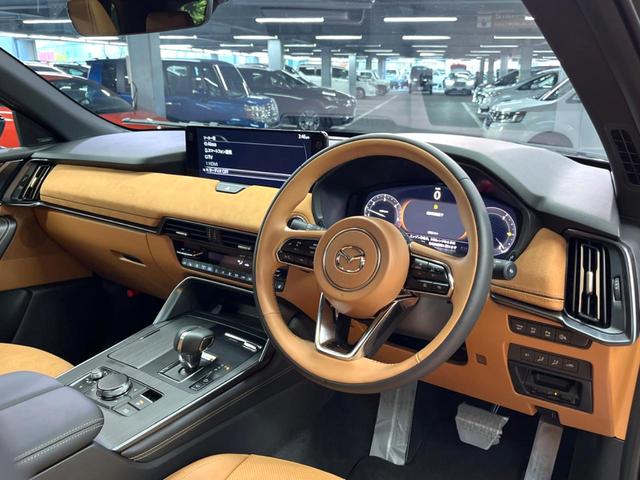 CX-80 XD-ハイブリッド プレミアムスポーツ 禁煙 サンルーフ BOSEサウンド 12型ナビ 全周囲カメラ レーダークルーズ 本革シート ベンチレーション メモリーシート ステアリングヒーター パワーバックドア LEDヘッド 純正20インチアルミ(22枚目)