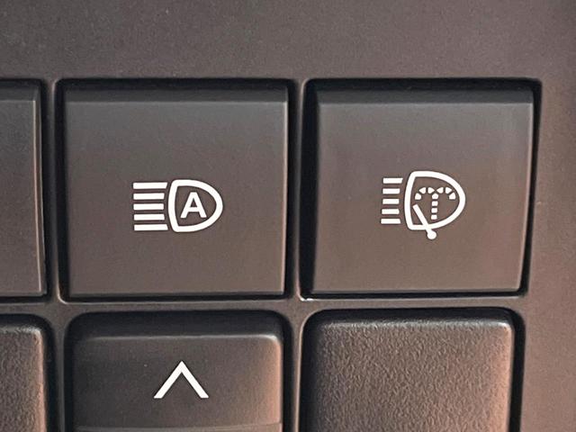 ランドクルーザープラド TX Lパッケージ 70thアニバーサリーリミテッド 禁煙 7人 サンルーフ 純正9型ナビ 全周囲カメラ レーダークルーズ LEDヘッド オートハイビーム 茶革 パワーシート シートベンチレーション 純正18インチアルミ ETC クリアランスソナー(8枚目)