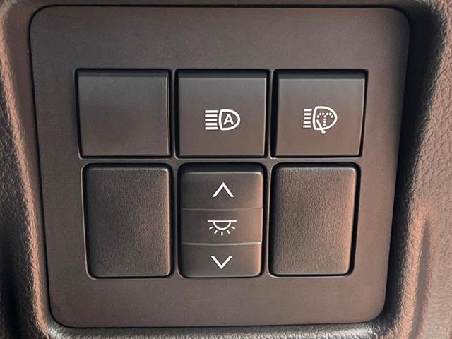 ランドクルーザープラド TX Lパッケージ 70thアニバーサリーリミテッド 禁煙 7人 サンルーフ 純正9型ナビ 全周囲カメラ レーダークルーズ LEDヘッド オートハイビーム 茶革 パワーシート シートベンチレーション 純正18インチアルミ ETC クリアランスソナー(32枚目)