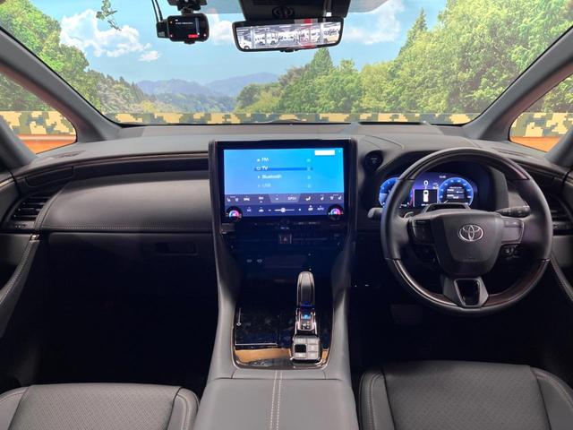 ヴェルファイアハイブリッド Ｚ　プレミア　禁煙車　トヨタチームメイト　フリップダウン　１４型ディスプレイ　全周囲カメラ　レーダークルーズ　両側電動スライドドア　デジタルミラー　本革シート　ベンチレーション　メモリーシート　パワーバックドア（2枚目）