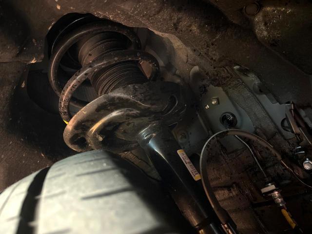 ヴェルファイアハイブリッド Ｚ　プレミア　禁煙車　トヨタチームメイト　フリップダウン　１４型ディスプレイ　全周囲カメラ　レーダークルーズ　両側電動スライドドア　デジタルミラー　本革シート　ベンチレーション　メモリーシート　パワーバックドア（22枚目）