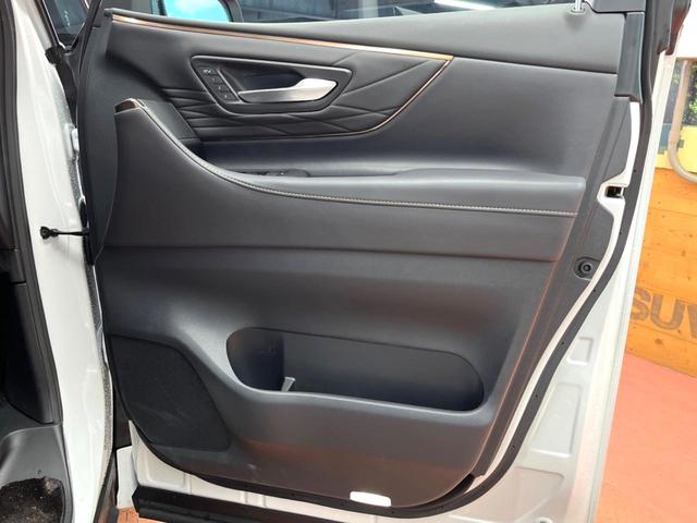 ヴェルファイアハイブリッド Ｚ　プレミア　禁煙車　トヨタチームメイト　フリップダウン　１４型ディスプレイ　全周囲カメラ　レーダークルーズ　両側電動スライドドア　デジタルミラー　本革シート　ベンチレーション　メモリーシート　パワーバックドア（35枚目）