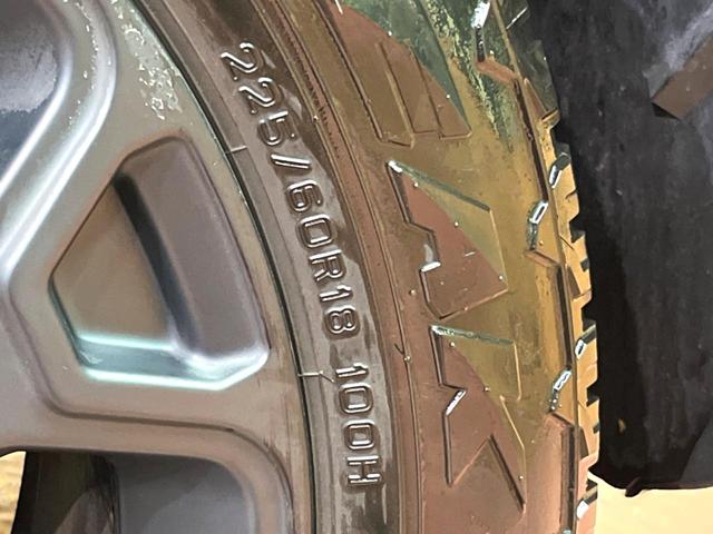 ＲＡＶ４ アドベンチャー　オフロードパッケージＩＩ　禁煙　１０型ディスプレイ　全周囲カメラ　レーダークルーズ　ブラインドスポットモニター　ＬＥＤヘッド＆フォグ　オートハイビーム　合皮シート　メモリーシート　ベンチレーション　ステアリングヒーター　ＥＴＣ（29枚目）