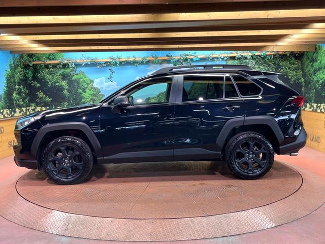 ＲＡＶ４ アドベンチャー　オフロードパッケージＩＩ　禁煙　１０型ディスプレイ　全周囲カメラ　レーダークルーズ　ブラインドスポットモニター　ＬＥＤヘッド＆フォグ　オートハイビーム　合皮シート　メモリーシート　ベンチレーション　ステアリングヒーター　ＥＴＣ（51枚目）