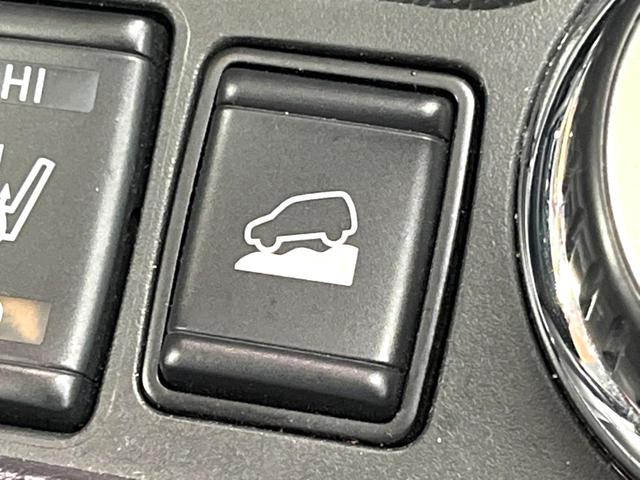 エクストレイル オーテック 禁煙車 4WD フリップダウンモニター 純正9型ナビ 全周囲カメラ 衝突軽減装置 車線逸脱警報 パワーバックドア 全席シートヒーター ドラレコ ETC LEDヘッド スマートキー 純正19インチアルミ(45枚目)