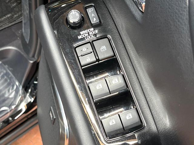 アルファード 2.5S Cパッケージ 禁煙 サンルーフ JBLサウンド フリップダウン メーカーナビ 全周囲カメラ ブラインドスポットモニター レーダークルーズ 三眼LEDヘッド シートベンチレーション 純正18インチアルミ ETC(35枚目)