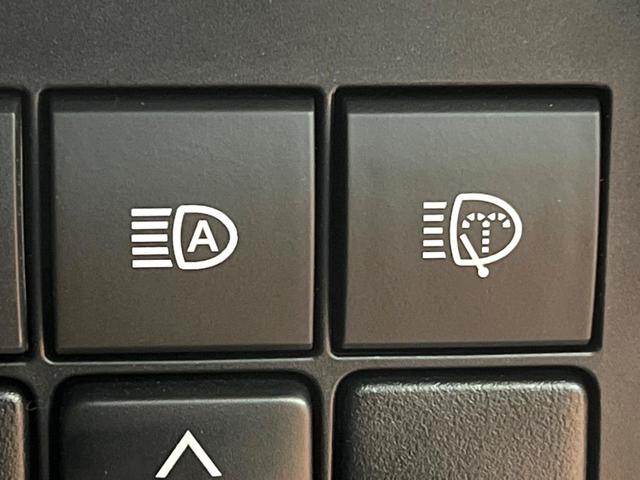 ランドクルーザープラド TX Lパッケージ マットブラックエディション 禁煙 7人 サンルーフ 純正9型ナビ 全周囲カメラ ブラインドスポットモニター レーダークルーズ LEDヘッド オートハイビーム 黒革 シートベンチレーション 純正18インチアルミ ETC(8枚目)