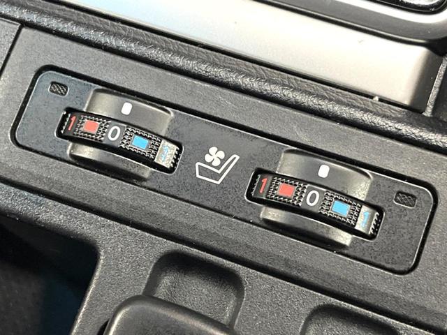 ランドクルーザープラド TX Lパッケージ マットブラックエディション 禁煙 7人 サンルーフ 純正9型ナビ 全周囲カメラ ブラインドスポットモニター レーダークルーズ LEDヘッド オートハイビーム 黒革 シートベンチレーション 純正18インチアルミ ETC(9枚目)