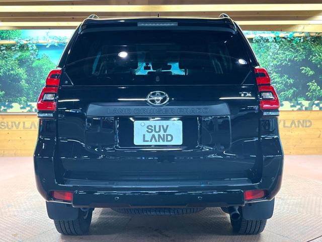 ランドクルーザープラド TX Lパッケージ マットブラックエディション 禁煙 7人 サンルーフ 純正9型ナビ 全周囲カメラ ブラインドスポットモニター レーダークルーズ LEDヘッド オートハイビーム 黒革 シートベンチレーション 純正18インチアルミ ETC(18枚目)