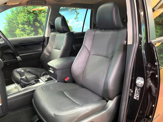 ランドクルーザープラド TX Lパッケージ マットブラックエディション 禁煙 7人 サンルーフ 純正9型ナビ 全周囲カメラ ブラインドスポットモニター レーダークルーズ LEDヘッド オートハイビーム 黒革 シートベンチレーション 純正18インチアルミ ETC(27枚目)