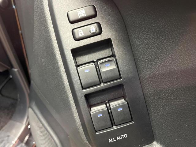 ランドクルーザープラド TX Lパッケージ マットブラックエディション 禁煙 7人 サンルーフ 純正9型ナビ 全周囲カメラ ブラインドスポットモニター レーダークルーズ LEDヘッド オートハイビーム 黒革 シートベンチレーション 純正18インチアルミ ETC(34枚目)