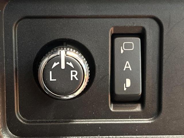 ランドクルーザープラド TX Lパッケージ マットブラックエディション 禁煙 7人 サンルーフ 純正9型ナビ 全周囲カメラ ブラインドスポットモニター レーダークルーズ LEDヘッド オートハイビーム 黒革 シートベンチレーション 純正18インチアルミ ETC(37枚目)