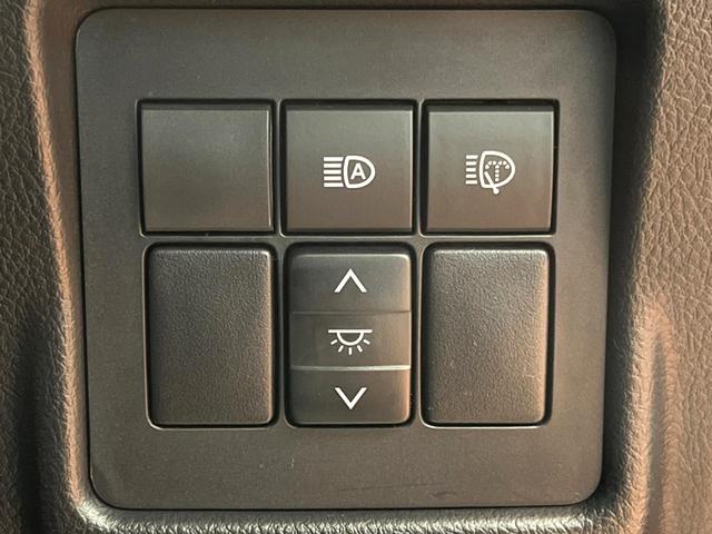 ランドクルーザープラド TX Lパッケージ マットブラックエディション 禁煙 7人 サンルーフ 純正9型ナビ 全周囲カメラ ブラインドスポットモニター レーダークルーズ LEDヘッド オートハイビーム 黒革 シートベンチレーション 純正18インチアルミ ETC(39枚目)