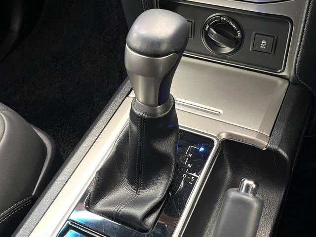 ランドクルーザープラド TX Lパッケージ マットブラックエディション 禁煙 7人 サンルーフ 純正9型ナビ 全周囲カメラ ブラインドスポットモニター レーダークルーズ LEDヘッド オートハイビーム 黒革 シートベンチレーション 純正18インチアルミ ETC(57枚目)