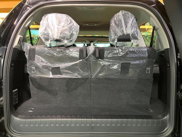 ランドクルーザープラド TX Lパッケージ マットブラックエディション 禁煙 7人 サンルーフ 純正9型ナビ 全周囲カメラ ブラインドスポットモニター レーダークルーズ LEDヘッド オートハイビーム 黒革 シートベンチレーション 純正18インチアルミ ETC(69枚目)