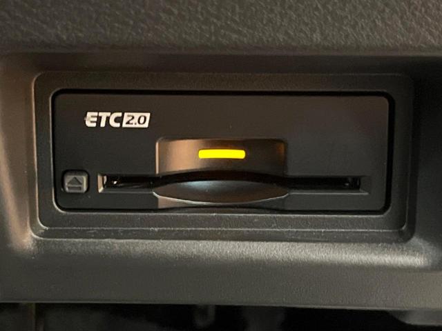 セレナ e-パワー ハイウェイスターV 禁煙車 12型ナビ 全周囲カメラ プロパイロット 両側電動スライドドア デジタルインナーミラー LEDヘッド&フォグ 純正16インチアルミ ETC スマートキー オートエアコン オートライト(8枚目)