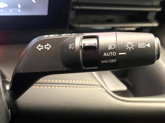 セレナ e-パワー ハイウェイスターV 禁煙車 12型ナビ 全周囲カメラ プロパイロット 両側電動スライドドア デジタルインナーミラー LEDヘッド&フォグ 純正16インチアルミ ETC スマートキー オートエアコン オートライト(10枚目)