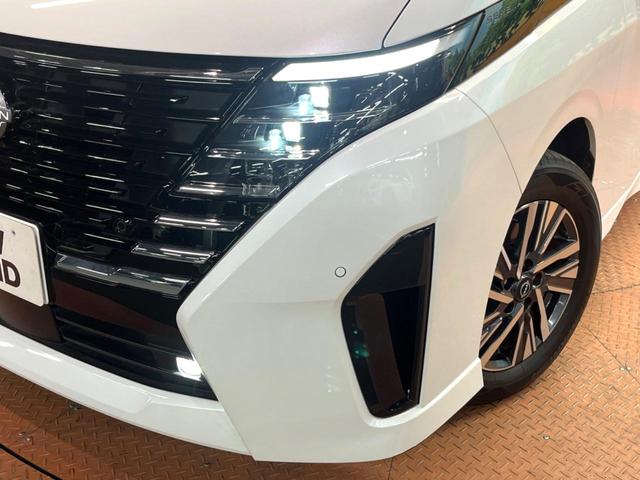 セレナ e-パワー ハイウェイスターV 禁煙車 12型ナビ 全周囲カメラ プロパイロット 両側電動スライドドア デジタルインナーミラー LEDヘッド&フォグ 純正16インチアルミ ETC スマートキー オートエアコン オートライト(16枚目)