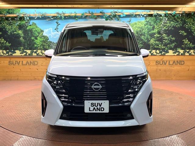 セレナ e-パワー ハイウェイスターV 禁煙車 12型ナビ 全周囲カメラ プロパイロット 両側電動スライドドア デジタルインナーミラー LEDヘッド&フォグ 純正16インチアルミ ETC スマートキー オートエアコン オートライト(18枚目)