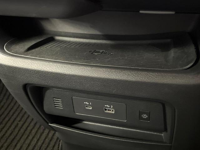 セレナ e-パワー ハイウェイスターV 禁煙車 12型ナビ 全周囲カメラ プロパイロット 両側電動スライドドア デジタルインナーミラー LEDヘッド&フォグ 純正16インチアルミ ETC スマートキー オートエアコン オートライト(47枚目)