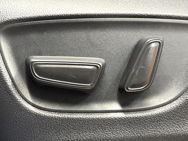 ハリアーハイブリッド Z レザーパッケージ 禁煙 モデリスタエアロ パノラマルーフ JBLサウンド 純正12型ナビ 全周囲カメラ デジタルミラー レーダークルーズ 電動リアゲート 黒革 シートベンチレーション LEDヘッド 純正19インチアルミ(26枚目)