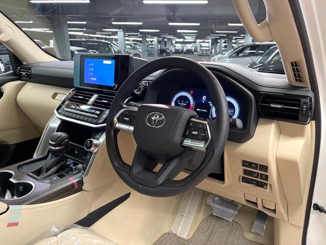 ランドクルーザー ＺＸ　禁煙車　サンルーフ　８型ディスプレイ　全周囲カメラ　レーダークルーズ　ブラインドスポットモニター　パワーバックドア　ベンチレーション　パワーシート　ステアリングヒーター　純正２０インチアルミ　ＥＴＣ（21枚目）