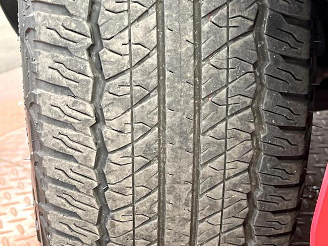 ＲＡＶ４ アドベンチャー　オフロードパッケージＩＩ　禁煙車　１０型ディスプレイ　全周囲カメラ　レーダークルーズ　ブラインドスポットモニター　合皮シート　ベンチレーション　メモリーシート　パワーバックドア　ＥＴＣ　ＬＥＤヘッド＆フォグ　１８インチアルミ（28枚目）