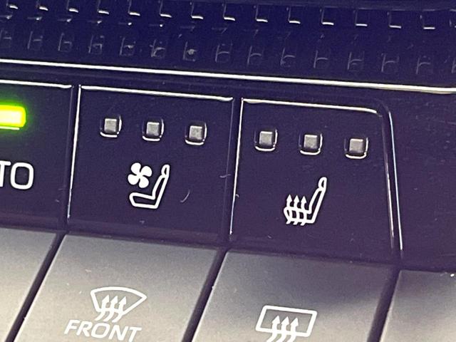 ランドクルーザー２５０ ＶＸ　禁煙　サンルーフ　１２型ディスプレイ　全周囲カメラ　レーダークルーズ　デジタルミラー　ブラインドスポットモニター　ベンチレーション　丸目ＬＥＤヘッド＆フォグ　ステアリングヒーター　パワーバックドア（9枚目）