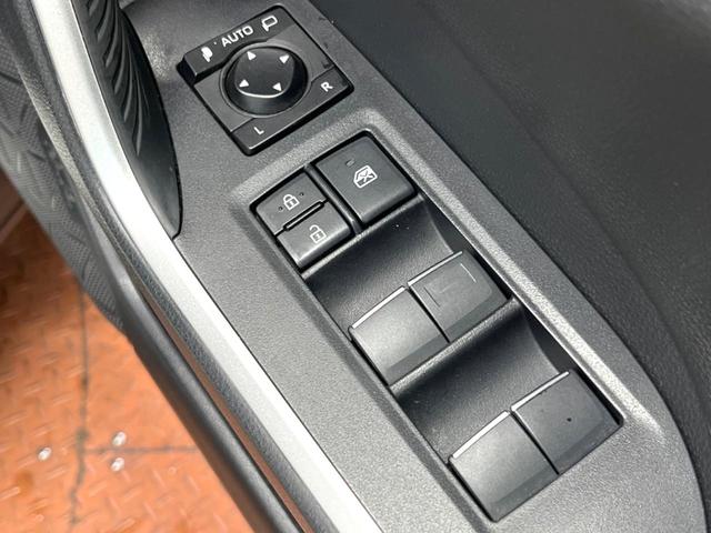 ＲＡＶ４ Ｇ　Ｚパッケージ　禁煙　モデリスタエアロ　純正９型ナビ　全周囲カメラ　ブラインドスポットモニター　レーダークルーズ　デジタルミラー　電動リアゲート　シートヒーター　ＬＥＤヘッド　オートハイビーム　純正１９インチアルミ（33枚目）
