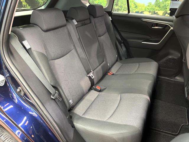 ＲＡＶ４ Ｘ　４ＷＤ　禁煙車　純正ナビ　バックカメラ　レーダークルーズ　セーフティーセンス　ＬＥＤヘッド　オートハイビーム　横滑り防止装置　純正１８インチアルミ　ＥＴＣ　スマートキー　オートライト　オートエアコン（13枚目）