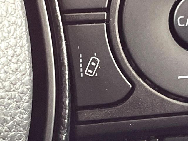 ＲＡＶ４ Ｘ　４ＷＤ　禁煙車　純正ナビ　バックカメラ　レーダークルーズ　セーフティーセンス　ＬＥＤヘッド　オートハイビーム　横滑り防止装置　純正１８インチアルミ　ＥＴＣ　スマートキー　オートライト　オートエアコン（34枚目）