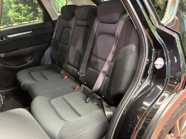 ＣＸ－５ ２０Ｓ　プロアクティブ　禁煙　純正８型ナビフルセグＴＶ　全周囲カメラ　ブラインドスポットモニター　レーダークルーズ　電動リアゲート　メモリーシート　シートヒーター　ＬＥＤヘッド　純正１９インチアルミ　ＥＴＣ（24枚目）