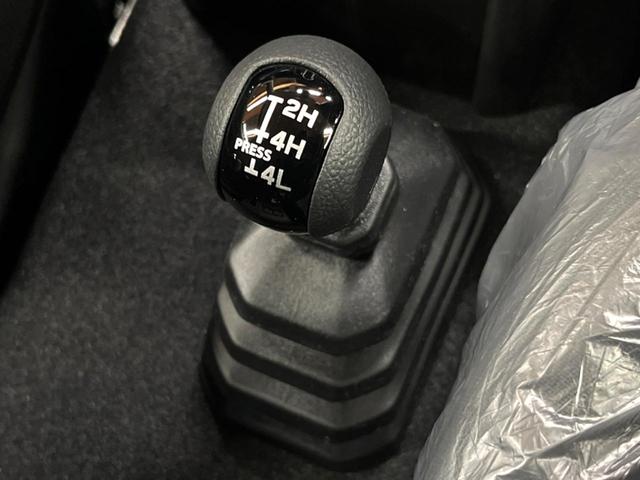 ジムニー ＸＣ　届出済未使用車　セーフティサポート　クルコン　コーナーセンサー　シートヒーター　ＬＥＤヘッド　オートライト　ダウンヒルアシスト　アイドリングストップ　純正１６インチアルミ　横滑り防止装置（48枚目）