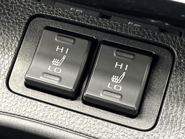 カローラクロス ＧＲスポーツ　禁煙車　１０型ディスプレイ　全周囲カメラ　レーダークルーズ　ブラインドスポットモニター　ＬＥＤヘッド　オートハイビーム　純正１９インチアルミ　ＧＲシート　シートヒーター　ステアリングヒーター　ＥＴＣ（10枚目）