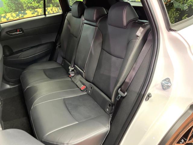 カローラクロス ＧＲスポーツ　禁煙車　１０型ディスプレイ　全周囲カメラ　レーダークルーズ　ブラインドスポットモニター　ＬＥＤヘッド　オートハイビーム　純正１９インチアルミ　ＧＲシート　シートヒーター　ステアリングヒーター　ＥＴＣ（24枚目）