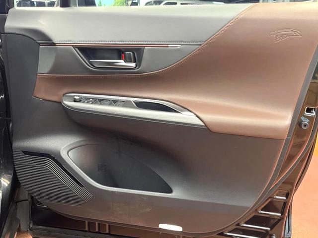 ハリアー Ｚ　禁煙車　モデリスタエアロ　ＪＢＬサウンド　１２型ナビフルセグ　全周囲カメラ　レーダークルーズ　ブラインドスポットモニター　オートハイビーム　デジタルミラー　電動リアゲート　ハーフレザーシート　ＥＴＣ（26枚目）