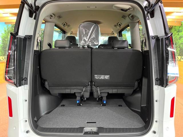 セレナ ハイウェイスターＶ　登録済未使用車　純正１２型ナビ　全周囲カメラ　プロパイロット　後方車両検知　デジタルミラー　両側電動ドア　ＬＥＤヘッド　オートハイビーム　クリアランスソナー　ＬＥＤヘッド　ＥＴＣ　リアオートエアコン（58枚目）