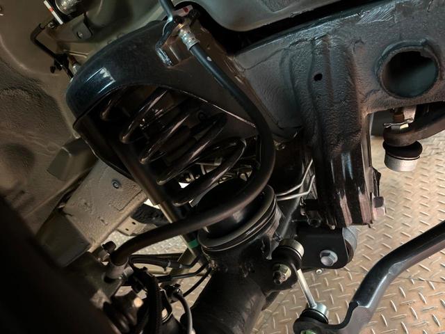 ジムニーシエラ ＪＣ　禁煙車　クルコン　１１型ナビ　セーフティサポート　ダウンヒルアシスト　横滑り防止装置　コーナーセンサー　シートヒーター　デジタルインナーミラー　ＥＴＣ　ＬＥＤヘッド＆フォグ　純正１５インチアルミ（21枚目）