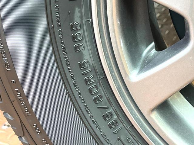 ジムニーシエラ ＪＣ　禁煙車　クルコン　１１型ナビ　セーフティサポート　ダウンヒルアシスト　横滑り防止装置　コーナーセンサー　シートヒーター　デジタルインナーミラー　ＥＴＣ　ＬＥＤヘッド＆フォグ　純正１５インチアルミ（30枚目）