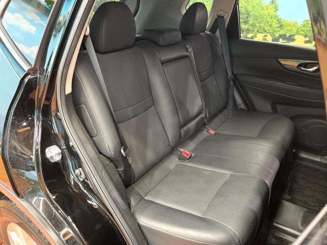 エクストレイル 20X エマージェンシーブレーキパッケージ 禁煙車 4WD SDナビ フルセグTV バックカメラ シートヒーター 横滑り防止装置 ダウンヒルアシスト アイドリングストップ ETC LEDヘッド&フォグ 純正17インチアルミ スマートキー(12枚目)