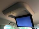 【フリップダウンモニター】大画面モニターで後席でもエンタメをお楽しみいただけます。小さなお子様にも大人気の装備です♪
