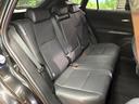 後部座席も気になるようなキズ・汚れやへたり等、大きなダメージはなく、良好な状態です。