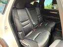 後部座席も気になるようなキズ・汚れやへたり等、大きなダメージはなく、良好な状態です。
