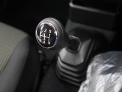 ジムニーシエラ ＪＬ　５速ＭＴ　シートヒーター　スマートキー　ダウンヒルアシスト　登録済み未使用車