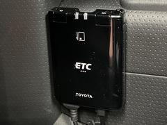 【ＥＴＣ】高速道路の料金所をストレスなく通過！話題のスポットやサービスエリアに多い「スマートIntercooler」利用時は必須のアイテムです。当店でセットアップを実施、ご納車当日からすぐにご利用いただけます！ 4