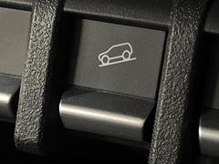 �ڥ�����ҥ륢�����ȡ۵ޤʺ�ƻ�򲼤�Ȥ��˼�ư�ǥ֥졼�������桢�������®�٤��ݤ��ޤ�����ƻ�䰭ϩ�ʤɳ��䤹��ϩ�̤β����Ǥ⥿���䤬���å����ʤ�����¿����ϥ�ɥ����˽���Ǥ��ޤ��� 6